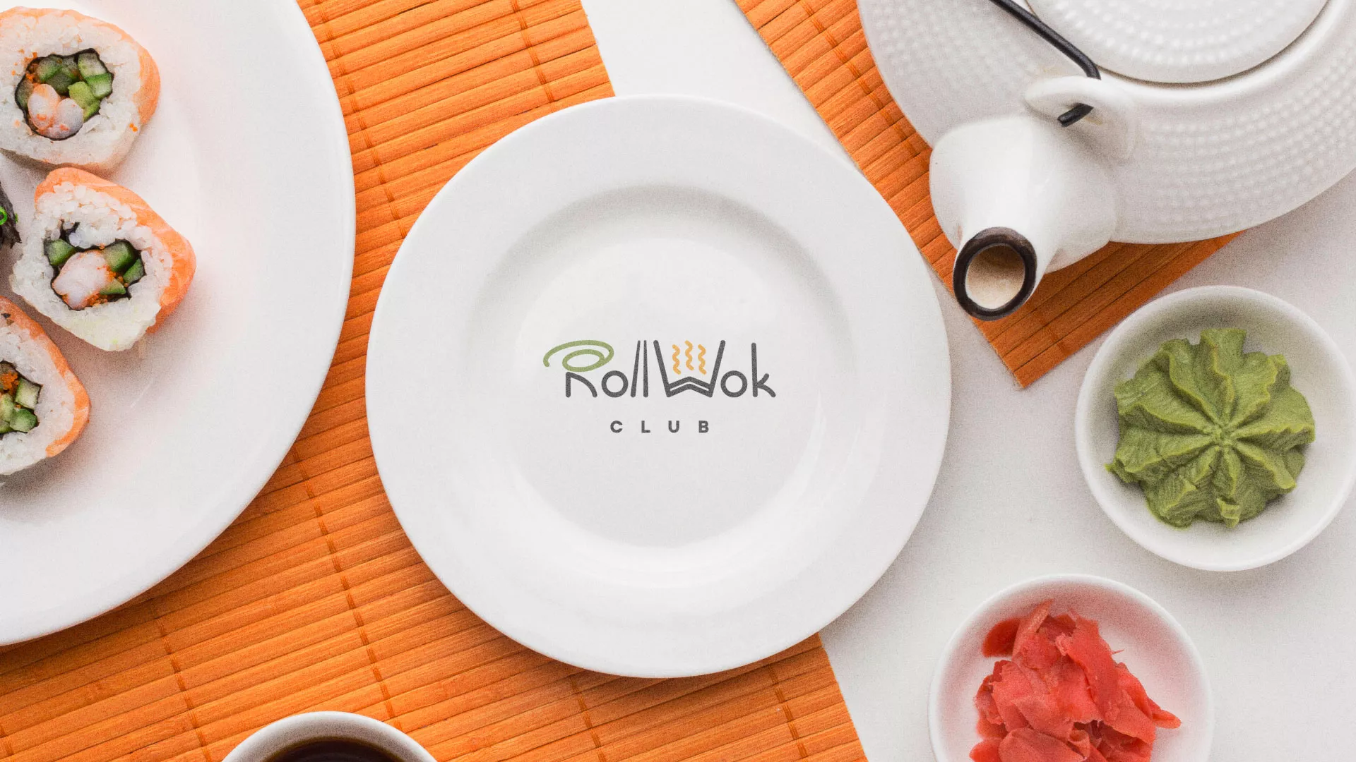 Разработка логотипа и фирменного стиля в Верещагино для суши-бара «Roll Wok Club» Разработка логотипа и фирменного стиля в Верещагино для суши-бара «Roll Wok Club»